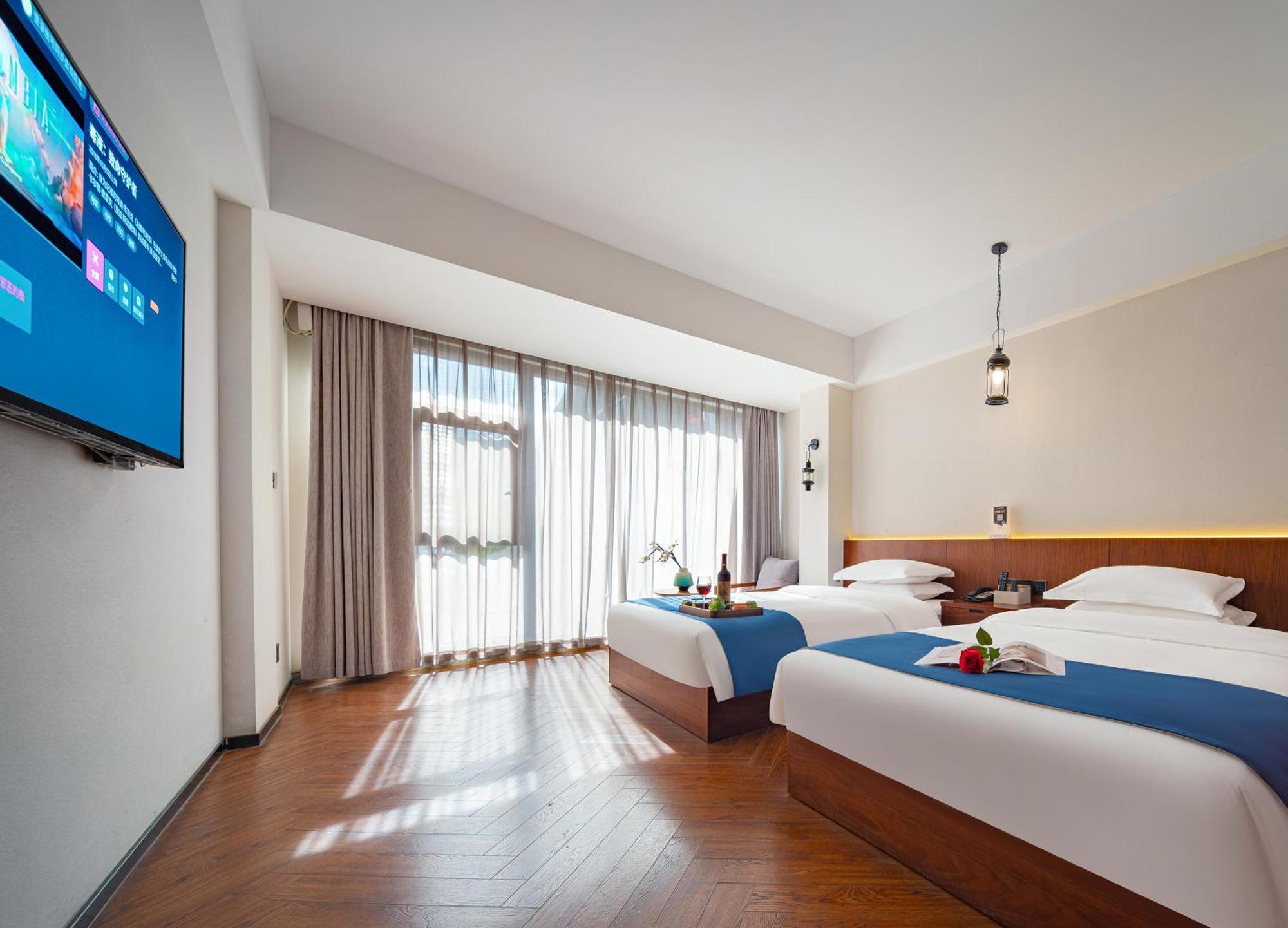 張家界武陵源北岸輕奢客棧 森林公園店 Hotel Csangcsiacsie Kültér fotó