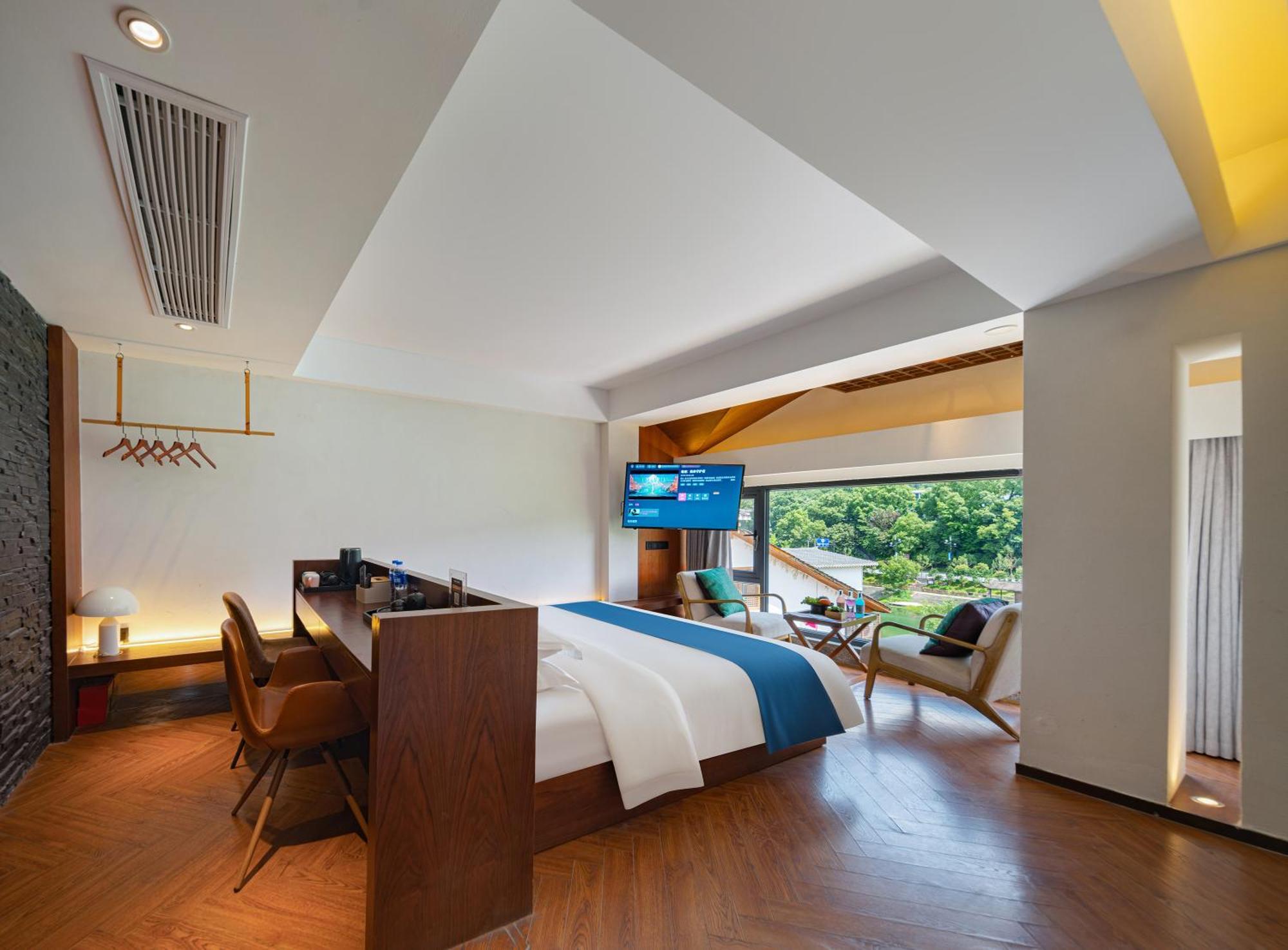 張家界武陵源北岸輕奢客棧 森林公園店 Hotel Csangcsiacsie Kültér fotó