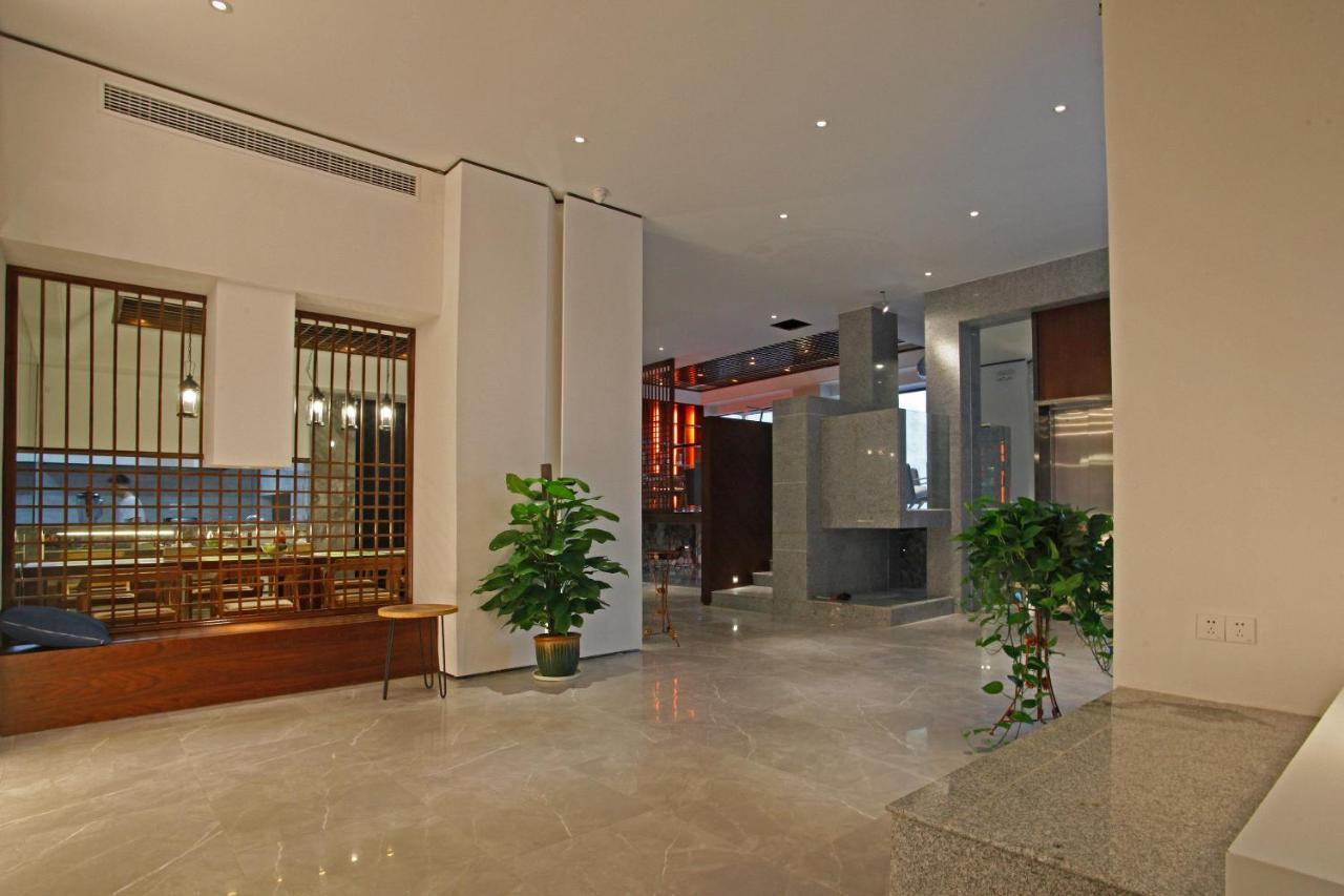 張家界武陵源北岸輕奢客棧 森林公園店 Hotel Csangcsiacsie Kültér fotó